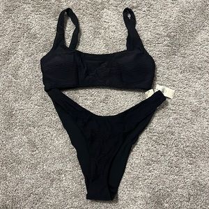 NWT aerie swimsuit / bikini MEDIUM